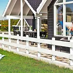 Luxury Retreat By Skastrup - By Traum